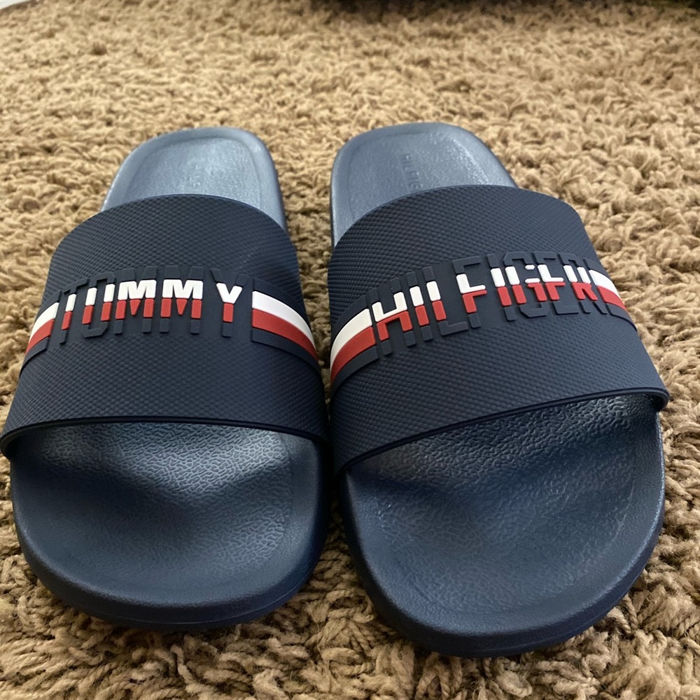 Tommy Hilfiger slides *size 10*